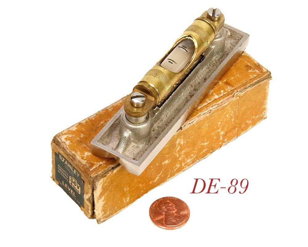 mini 4 inch STANLEY 34 V Machinist Level tool w box