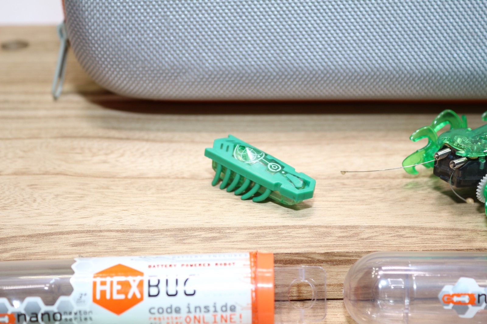 Hexbug Nano Bug Lot Bugs Electronic Toys Mixed Working with Storage Case