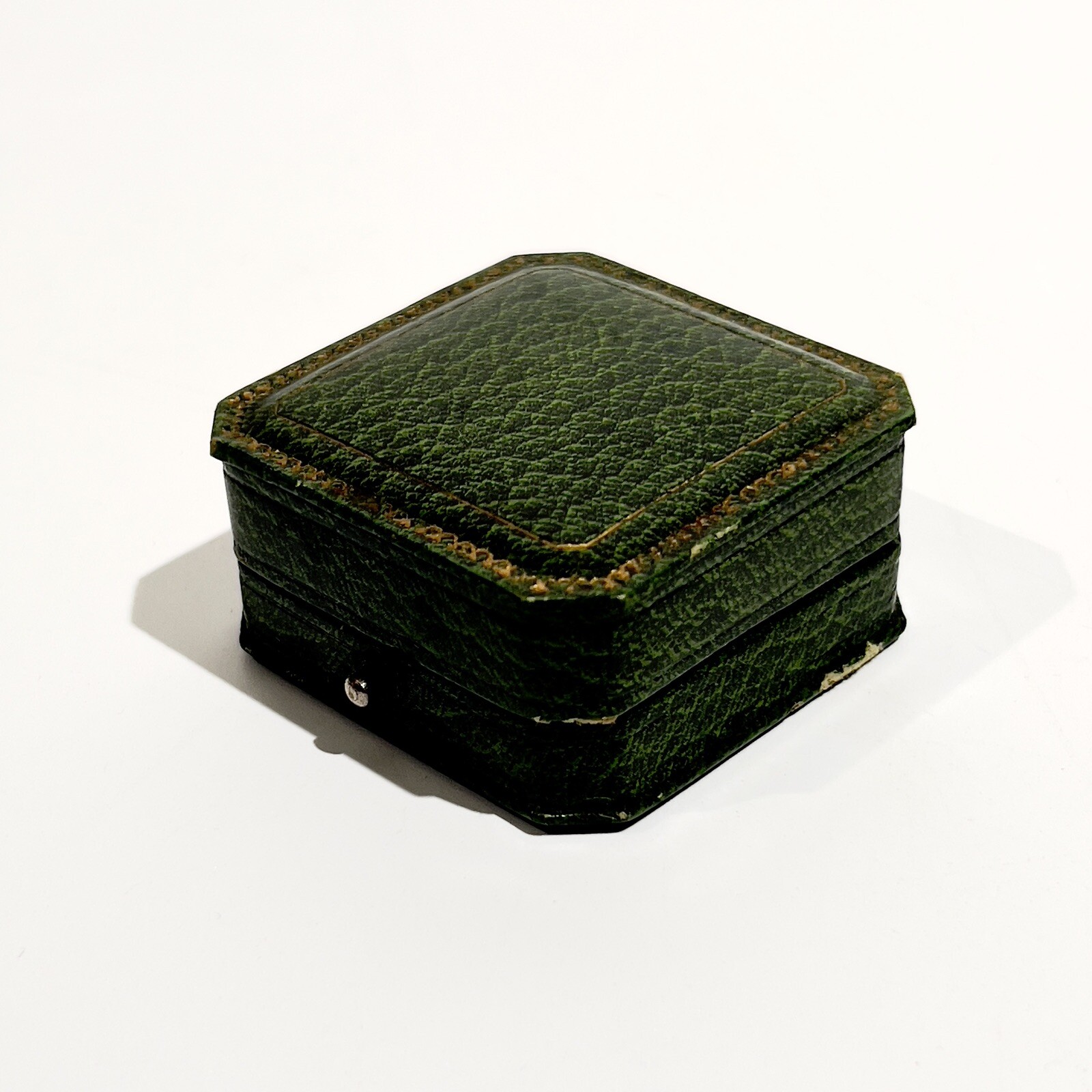 Antique Jewelry Case for Ring or Buckles Green Color Jewel Collection