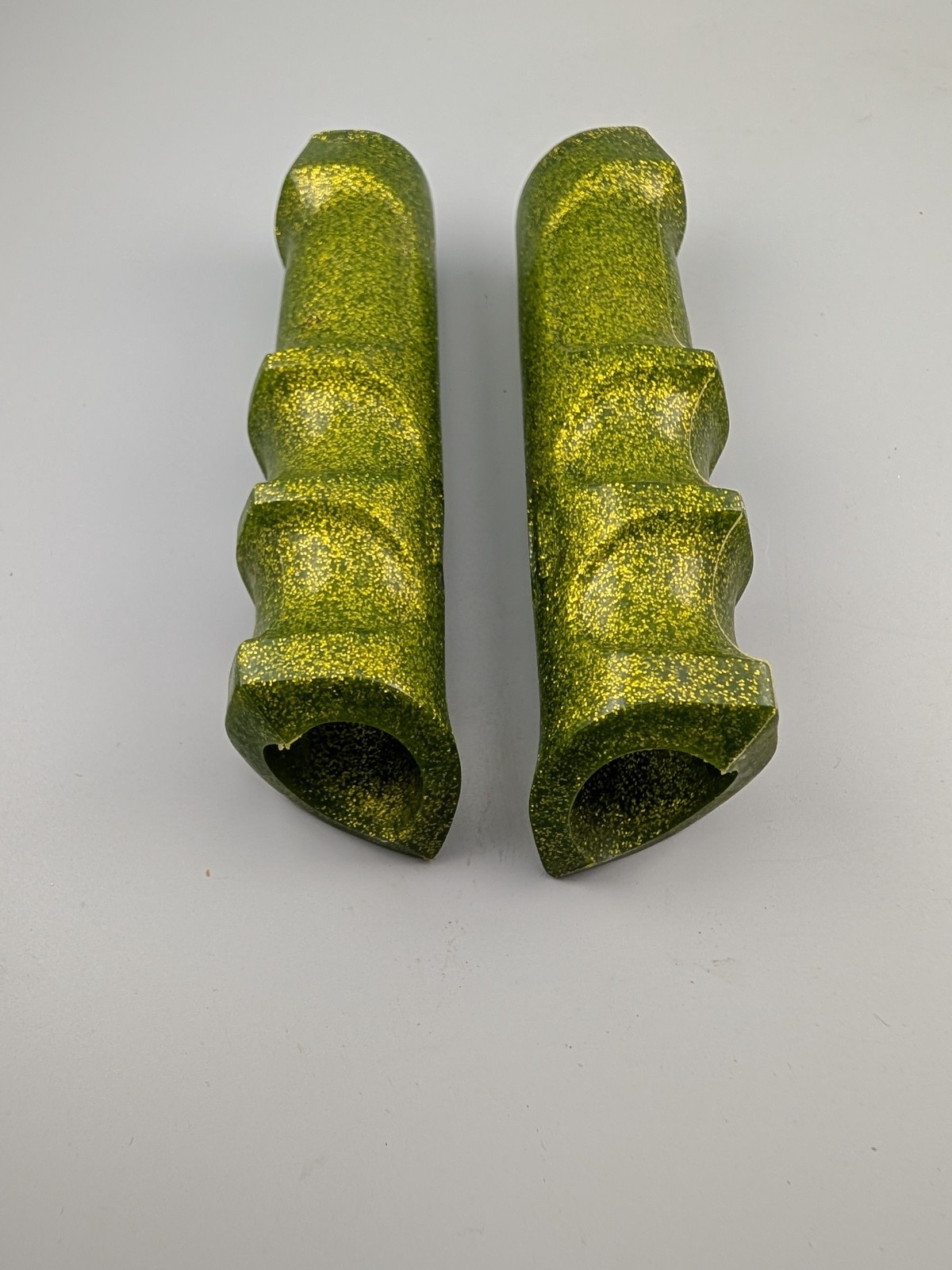 HUFFY BICYCLE ANTIFREEZE GREEN GLITTER Original Hand Grips 1970's New Old Stock