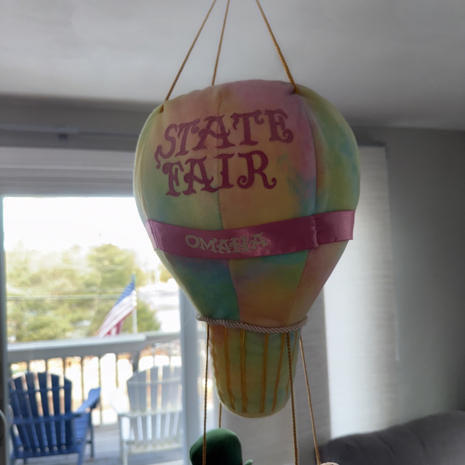 Vtg Wizard of Oz Plush Hanging Hot Air Balloon State Fair Warner Bros Wizard