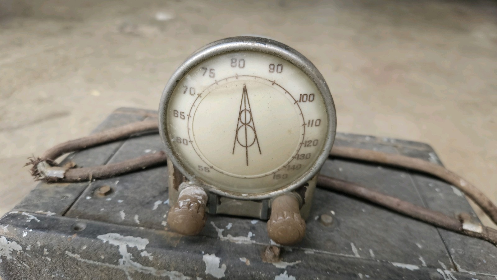 Original 1937 Ford AM Radio Box Controls Dials Repro Antenna Standard Deluxe 37