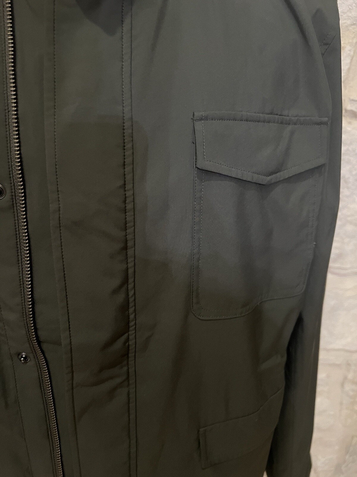 Peter Millar Jacket Windbreaker NWT $895 Large loaded Men's green in color