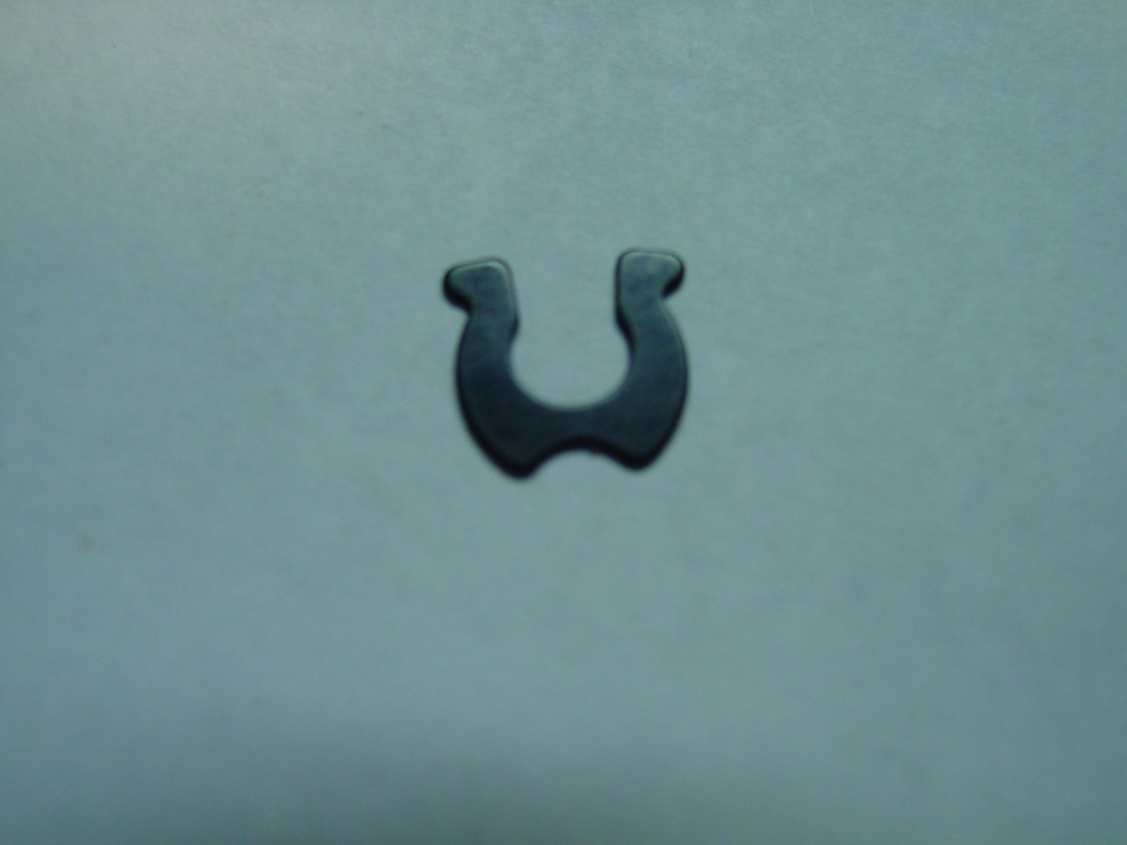 12 (ONE DOZEN) BLACK 480-18 RETAINING CLIPS FOR LIONEL TRUCKS