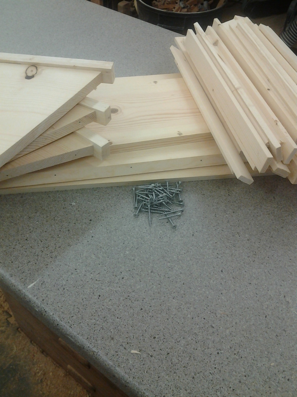 Bee Hive, Top Bar with 30 Top Bars and Roof Backyard Bee Keeping Hive