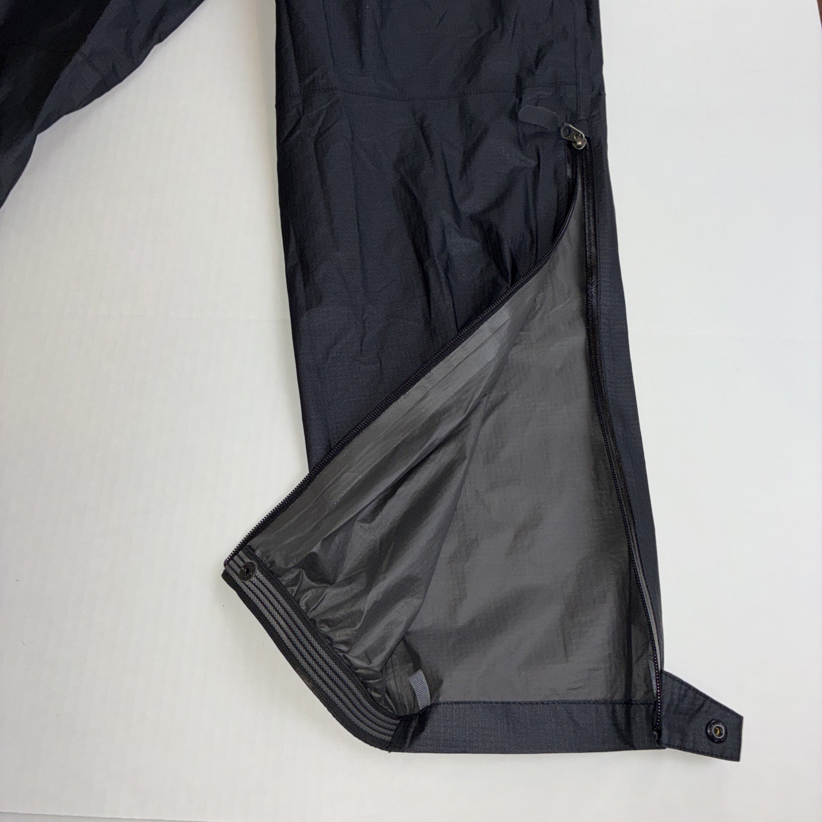 Outdoor Research Gore Tex Waterproof paclite black pants Medium