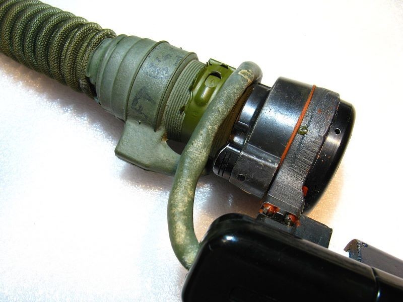 RARE 60's SIERRA MS-22001 "REDAR" OXYGEN MASK w/ REGULATOR / US NAVY / LARGE