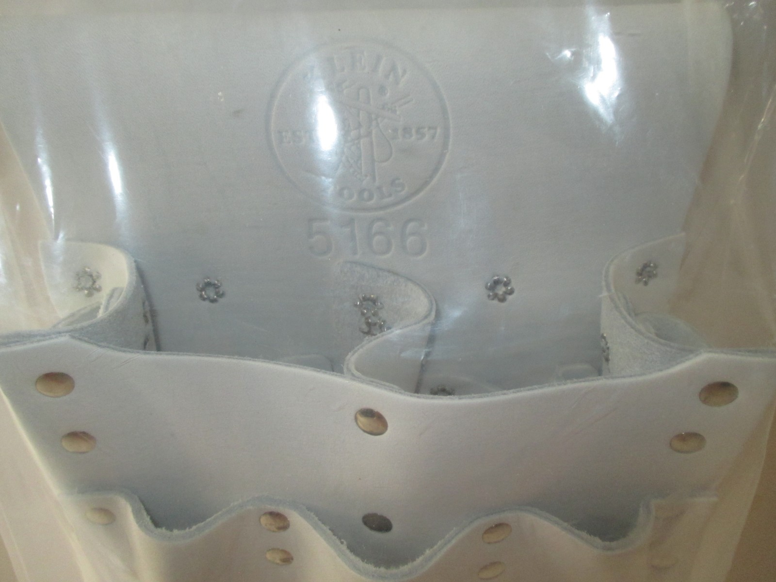 KLEIN TOOLS 5166~7-POCKET - WHITE LEATHER TOOL POUCH~CHICAGO,ILLS. USA~BRAND NEW