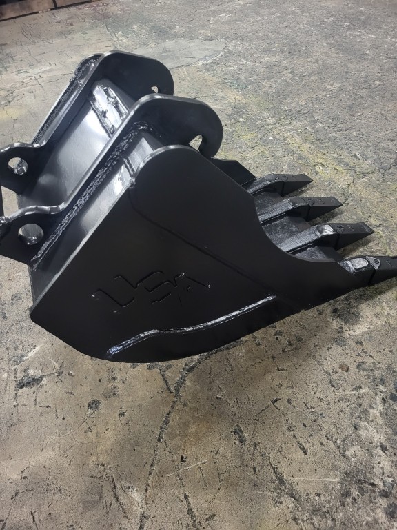 18 Inch Excavator Bucket Fits Bobcat E32 E35 Quick Attach