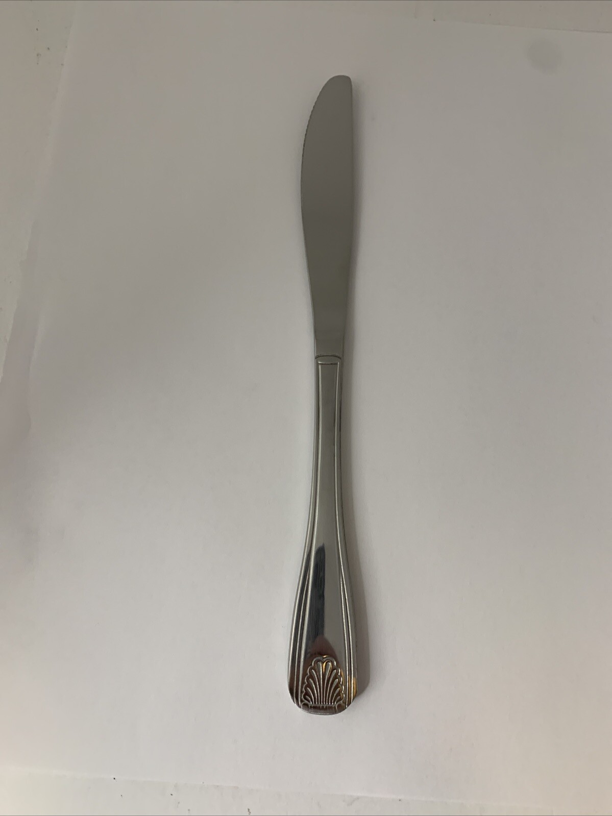 World Tableware 127 7922 Coral 8-3/4 Dinner Knife - Dozen"