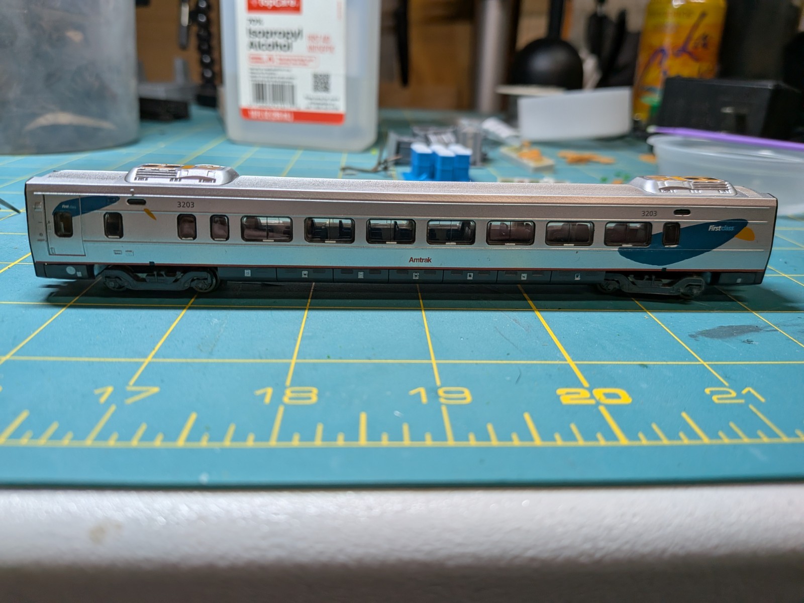 N scale Bachmann Spectrum Amtrak Acela Express FIRST CLASS passenger car train