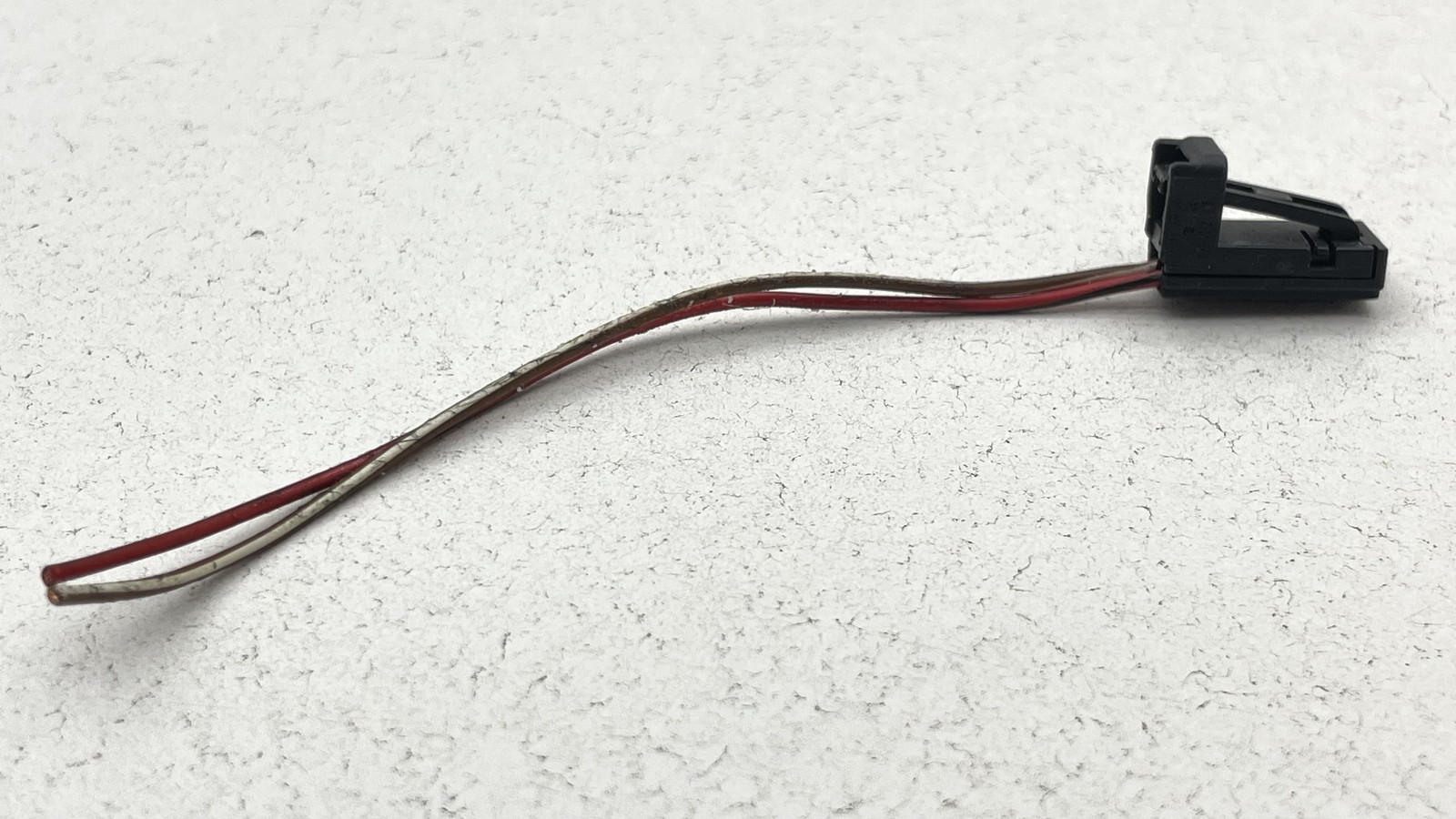 VW Audi Porsche Wiring Harness Plug Connector 2 Wire Pigtail OEM #4B0971832