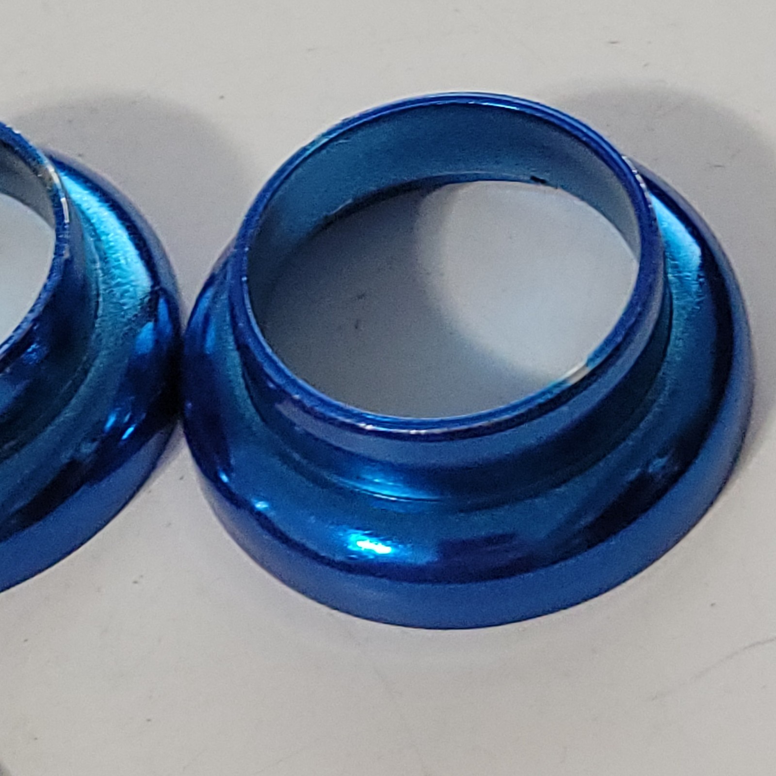 old school NOS blue Hatta 1 inch threaded bmx bike headset blue