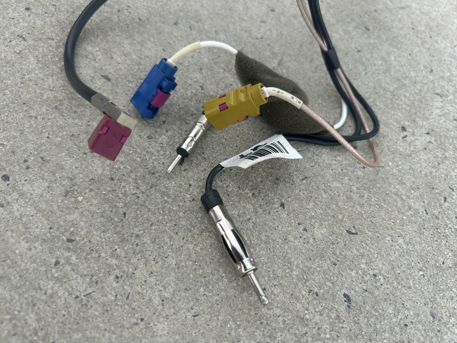 Genuine Hyundai Wiring Assembly - Front (Part No.: 91151-4R020)