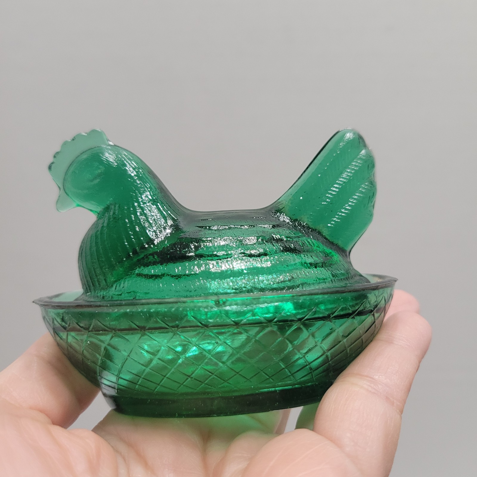 Vintage Green Glass Mini Hen On A Nest Salt Cellar Made In Taiwan 3.5" Chicken