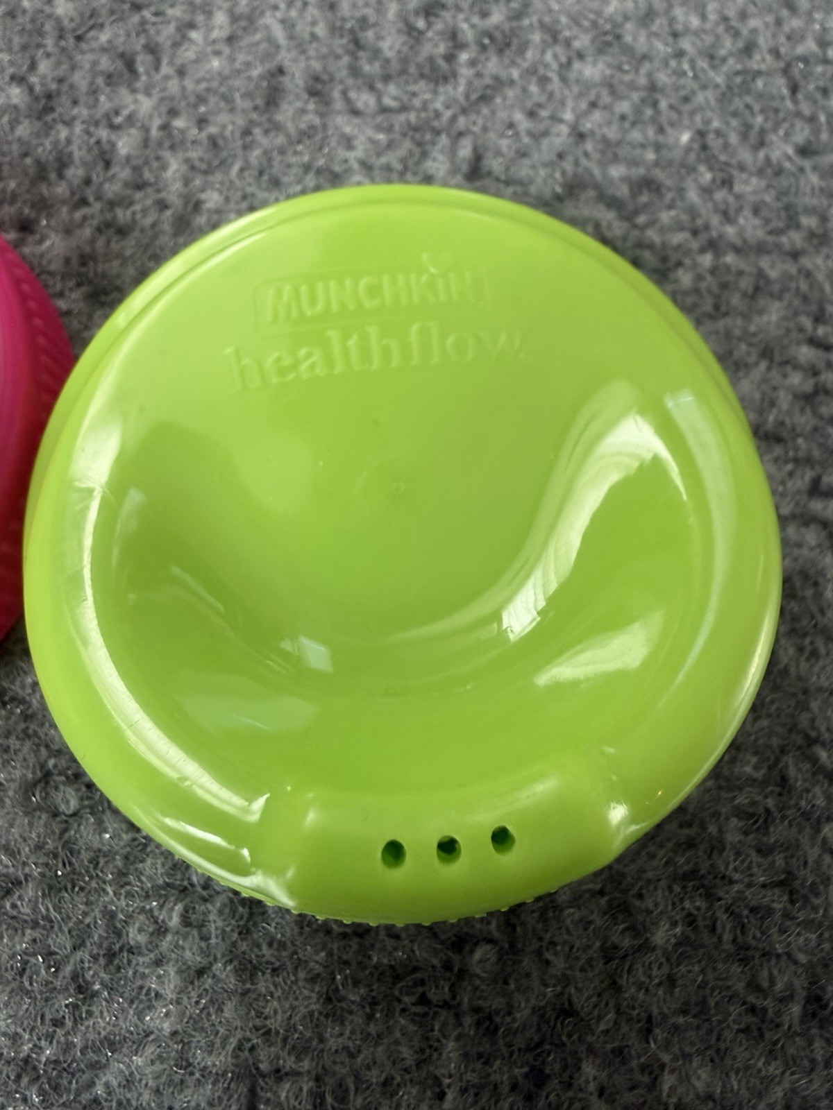 VTG Y2K 2003 Dora The Explorer/Boots Munchkin Healthflow 10fl Oz Sippy Cup LOT 2