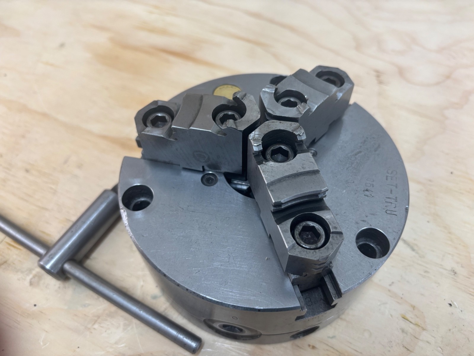 Bison Set Tru 6 1/4” 3 Jaw Metal Lathe Chuck With Reversible Jaws