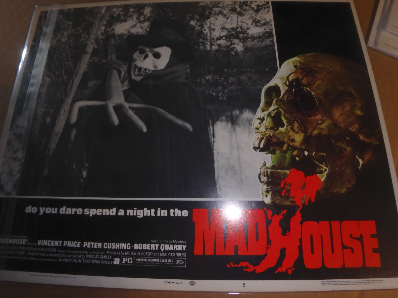 "MADHOUSE" VINCENT PRICE 1974 ORIGINAL LOBBY CARD SET OF 2 !