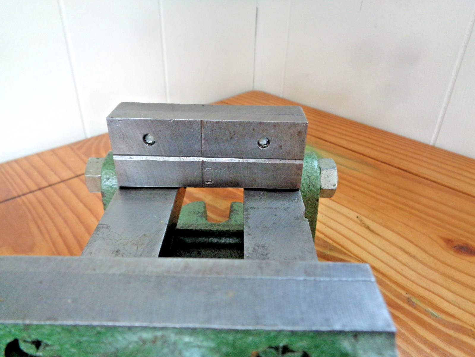Tilting Drill Press Machinist Vise 3.5” Jaws