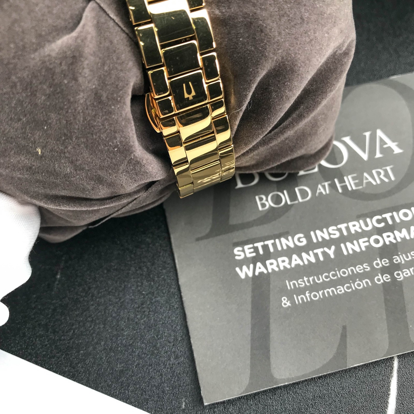 Bulova Surveyor Ladies 97P172 Gold Tone Mother-of-Pearl Dial Quartz Watch 31mm