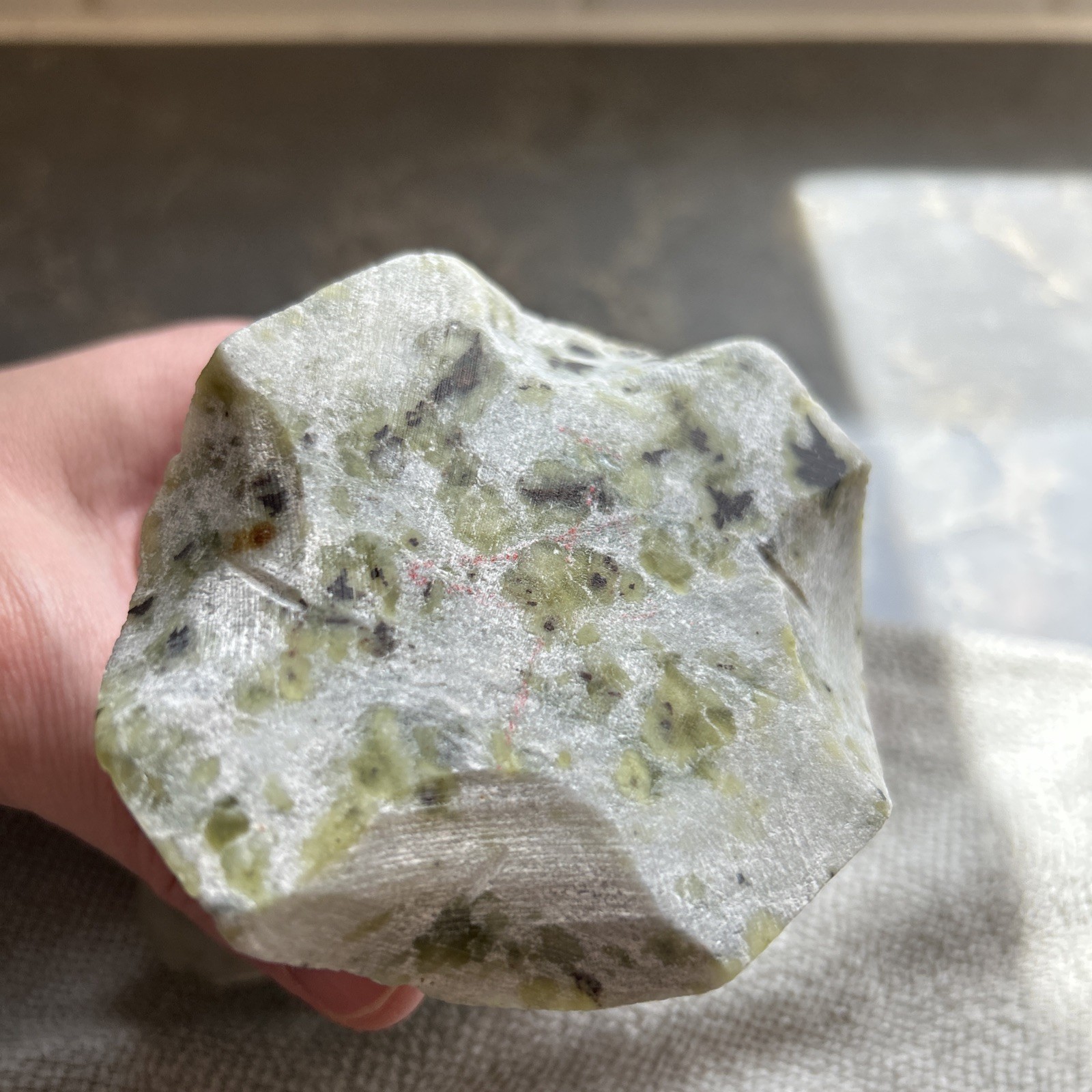 Chinese Hand Carved Nephrite Jade Frog Sculpture Figurine Mid Century 1960s Vtg