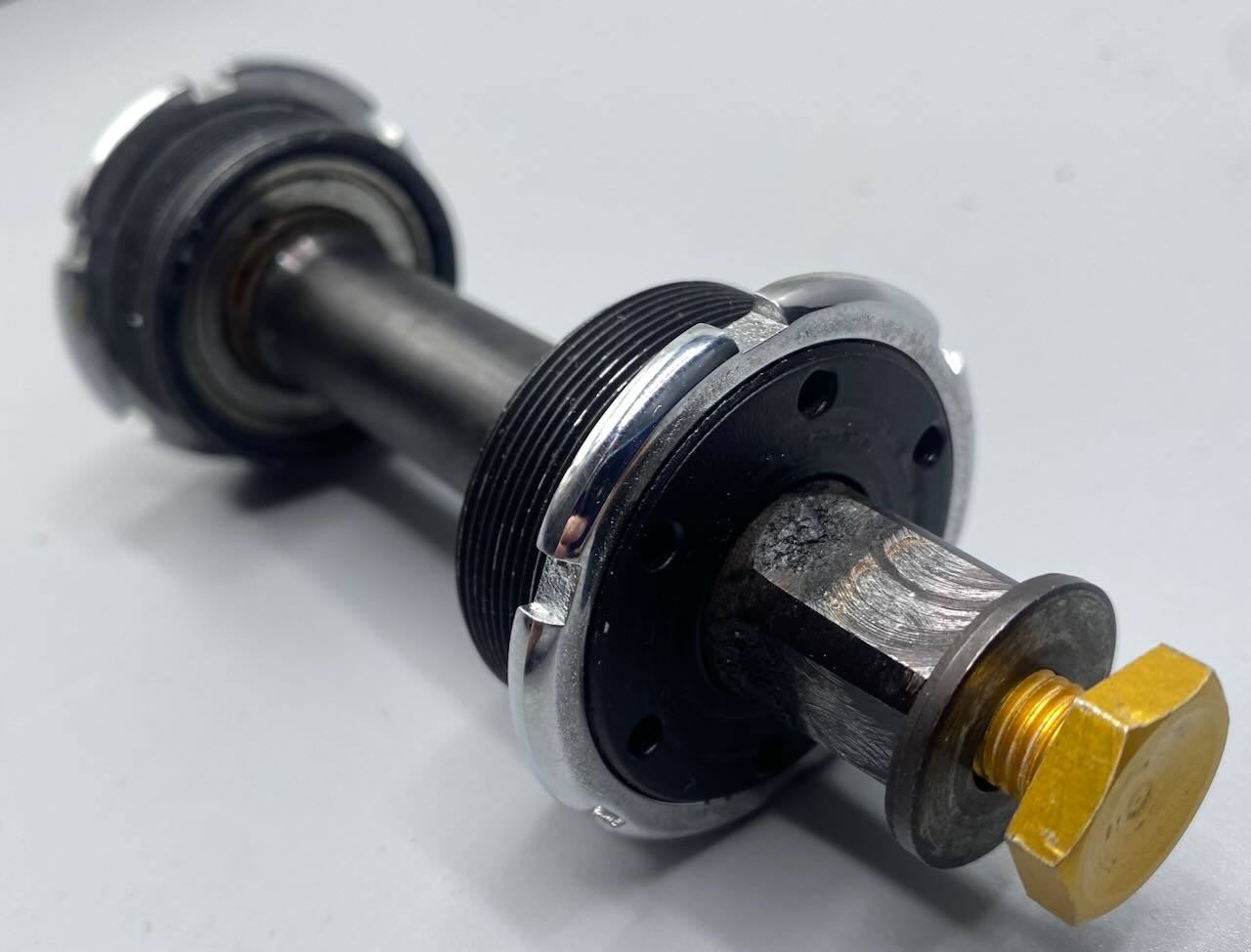 OMAS Bottom Bracket Italian Thread 113 mm Length 326 gm w/ Campagnolo Sticker