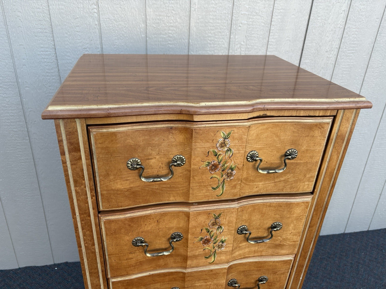 67431 STANLEY Furniture Stenciled Lingerie Chest