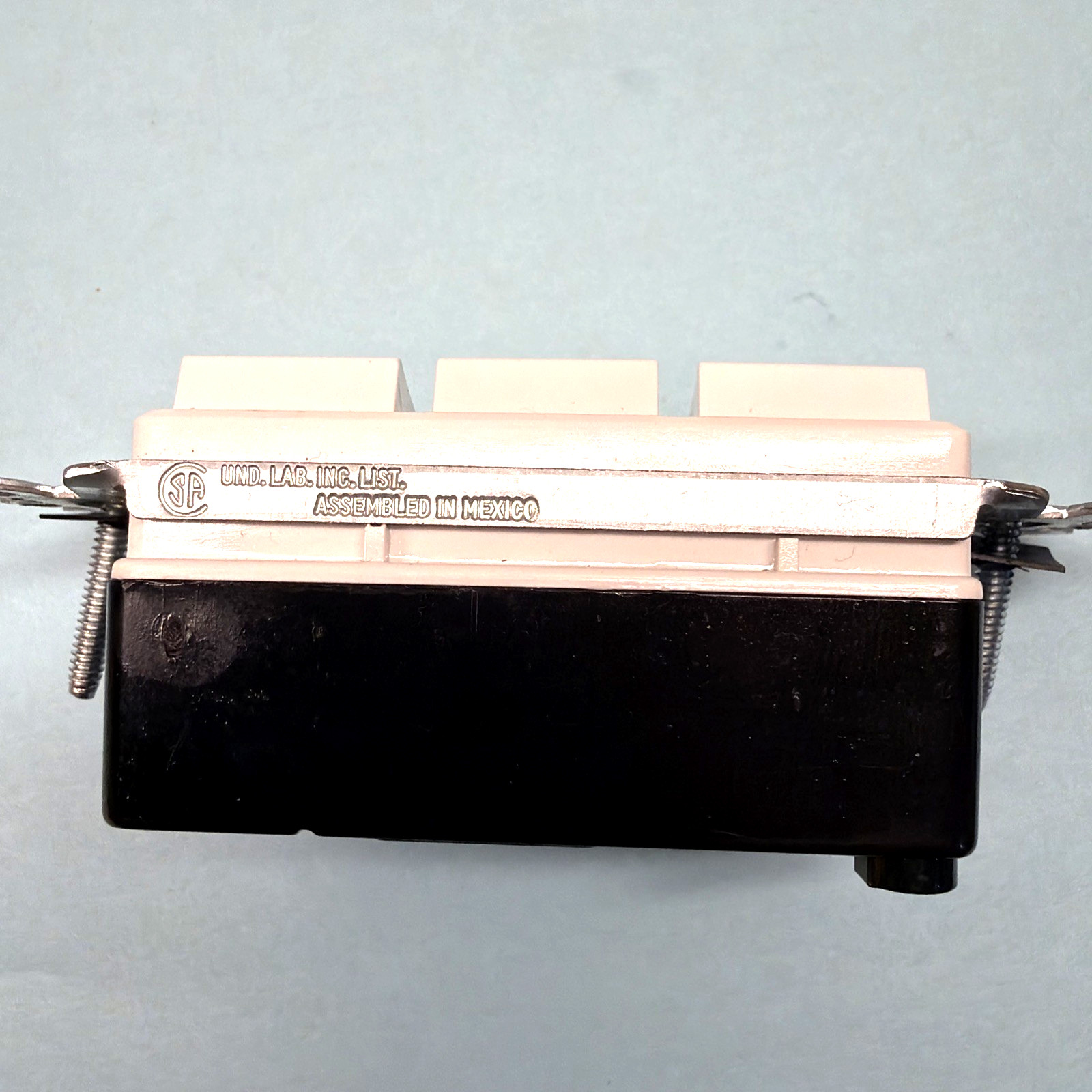 NEW Leviton Decora 15 Amp 3-Rocker Combination Switch, White 1755-WS NOS