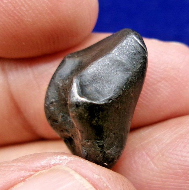 ORIENTED  7.21 gram - Sikhote Alin Meteorite Individual - 1947 fall in Russia