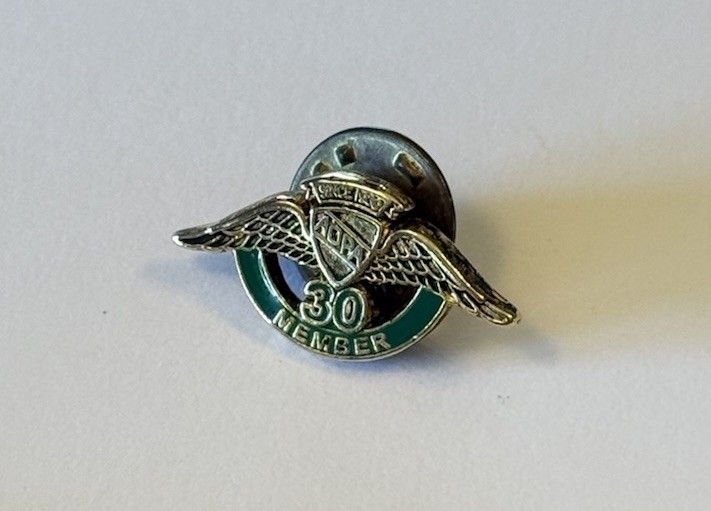 Lot of 4 Vintage AOPA Aviation Lapel Pins Wings Member Staff Pilot Badges