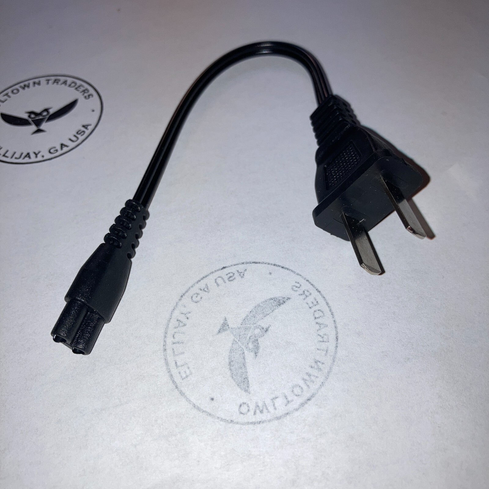 BLACK dayblade 1101 LED Flashlight Stun Gun 1000KV with 120v AC Charge Cord