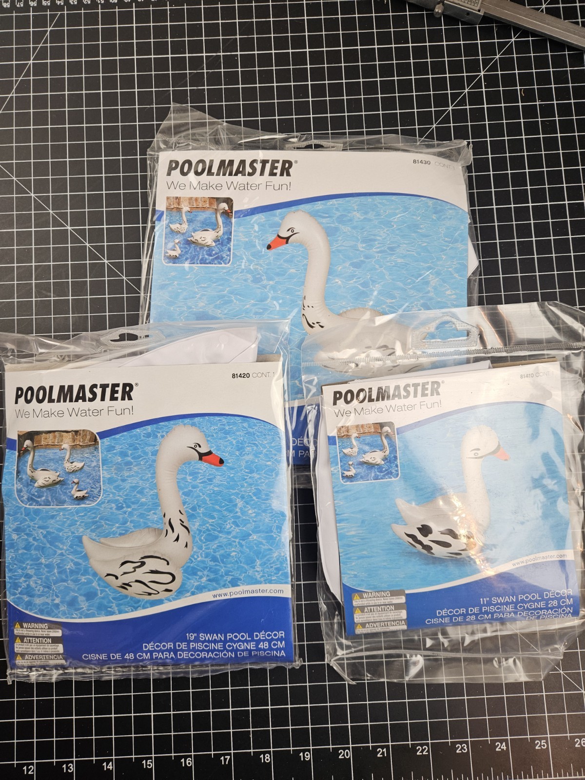 3 Pack - Poolmaster Swan Family Pool Décor 3 Sizes