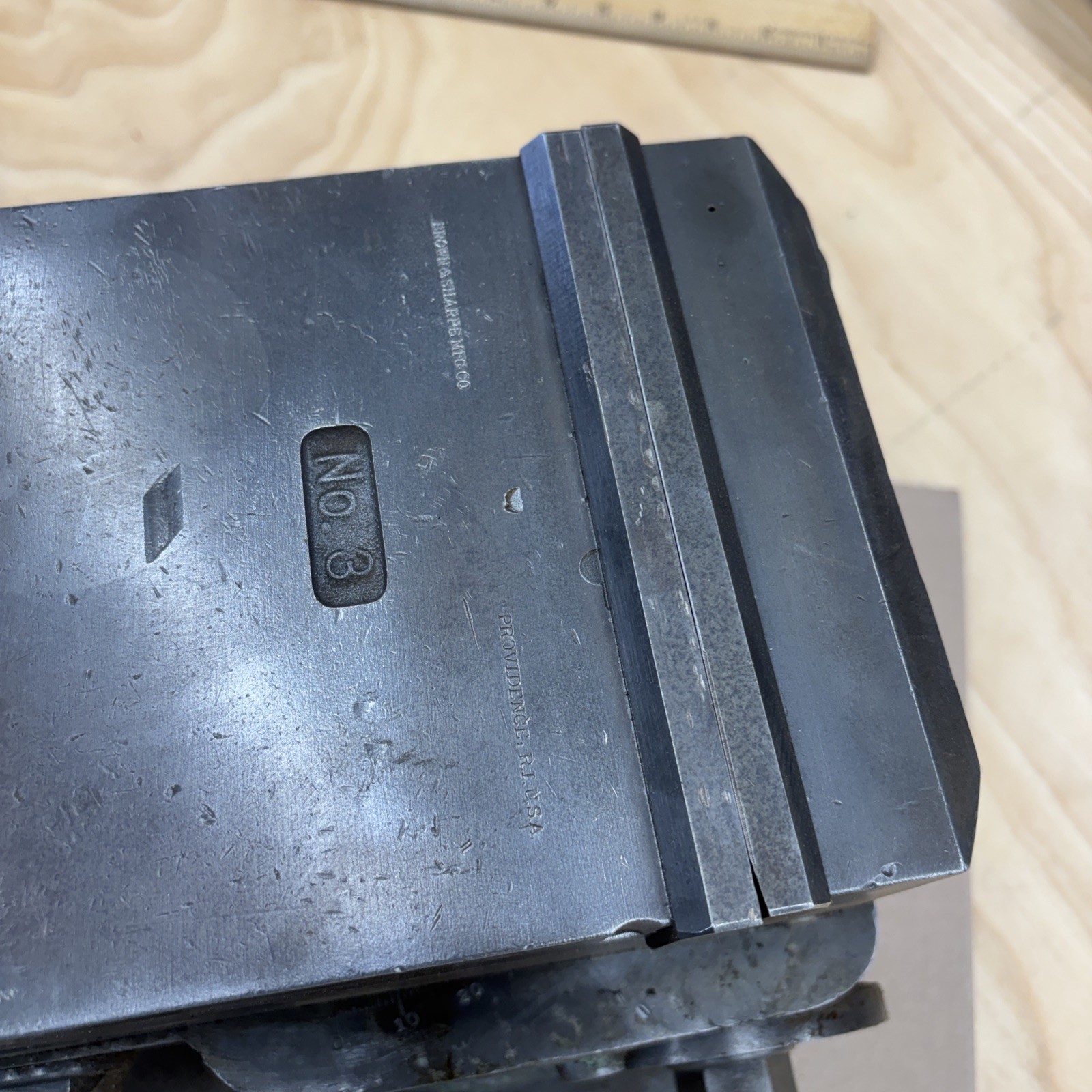 Brown & Sharpe No 3 Universal Tilting Vise 6” Jaw Double Swivel Base