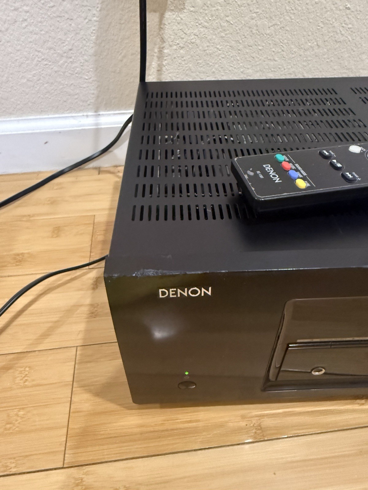Denon AVR-1913 HDMI 7.1 Channel Integrated Network AV Receiver Remote Bundle