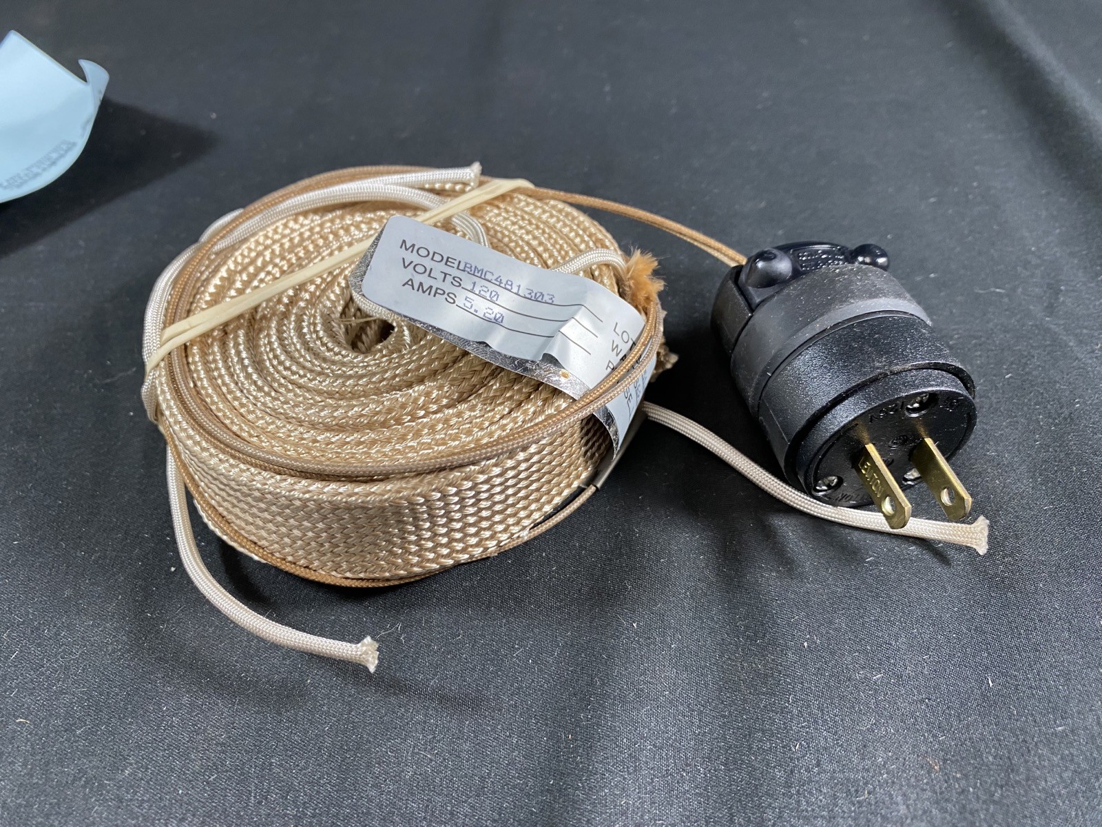 BRISKHEAT 1" Width 6' Length 120 Volt 624 Watt Insulated Heating Tape BMC481303