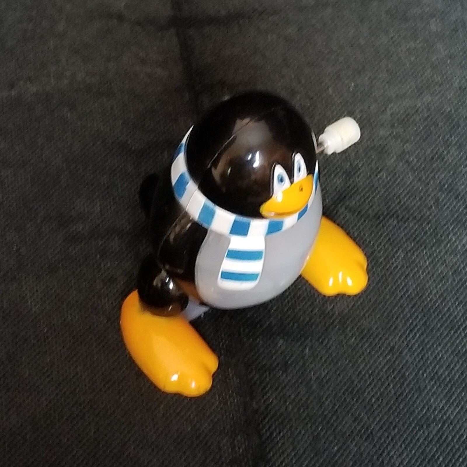Z Wind Ups Peter The Backflipping Penguin RARE HTF