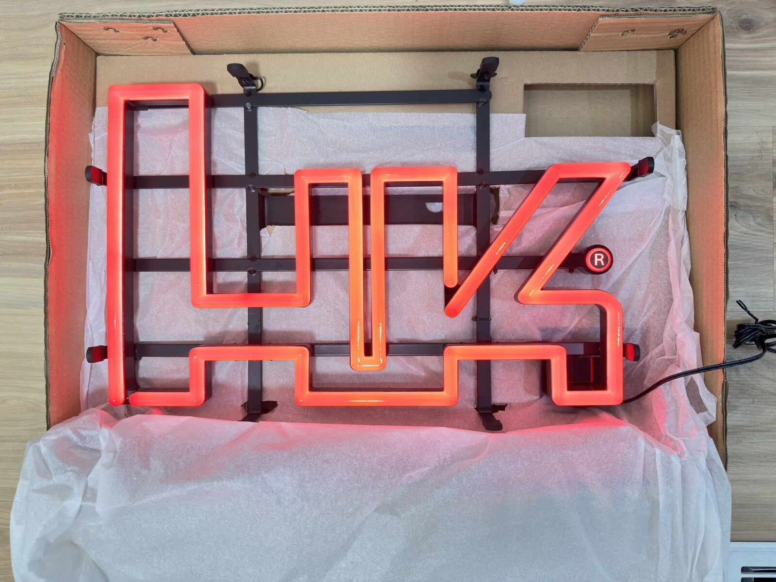 Heckler & Koch New in the Box LED Neon sign w/ wall mount officially licensed HK
