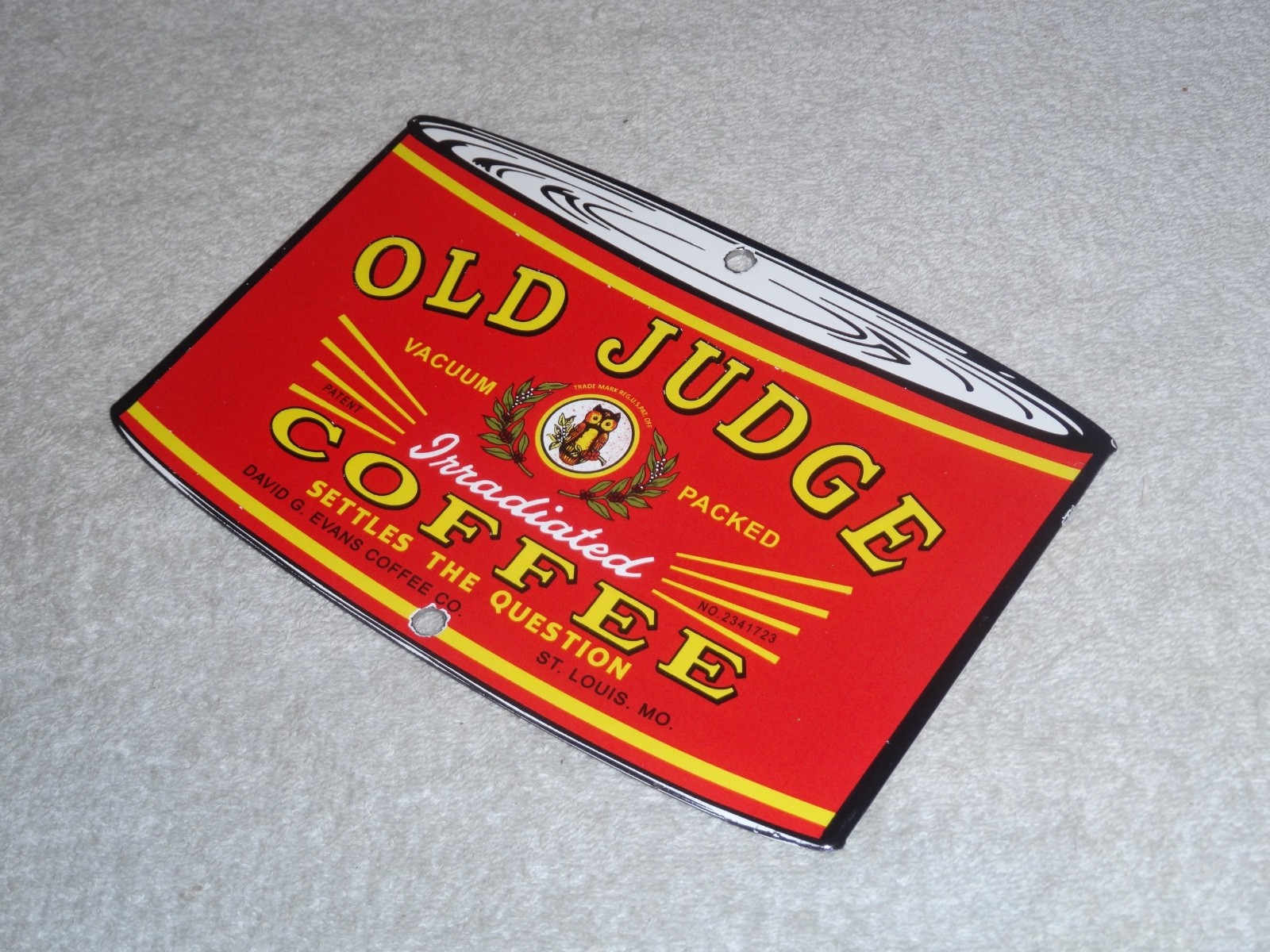 VINTAGE OLD JUDGE COFFEE CAN +OWL 7 3/4" PORCELAIN METAL SODA, GASOLINE OIL SIGN
