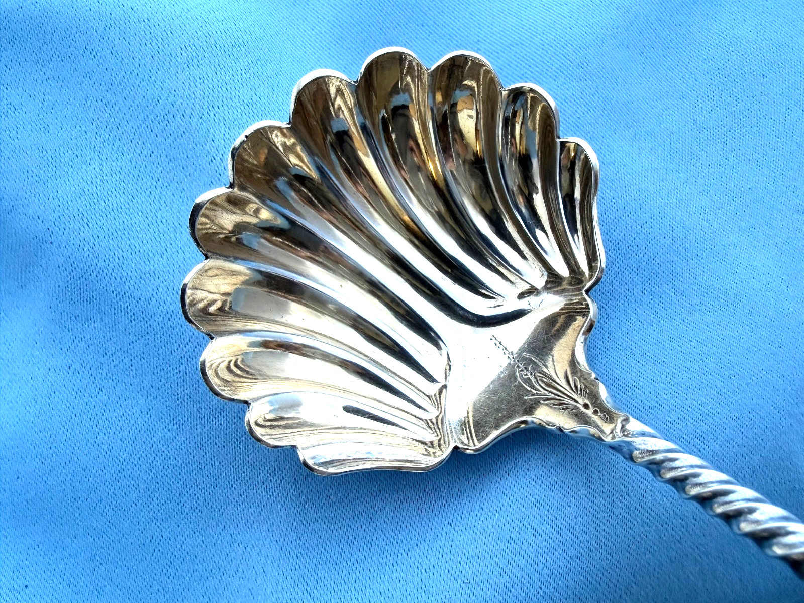 Francis Bunnell Coin Silver Soup Ladle Light Gold Wash No Mono 12 In 116 Gr