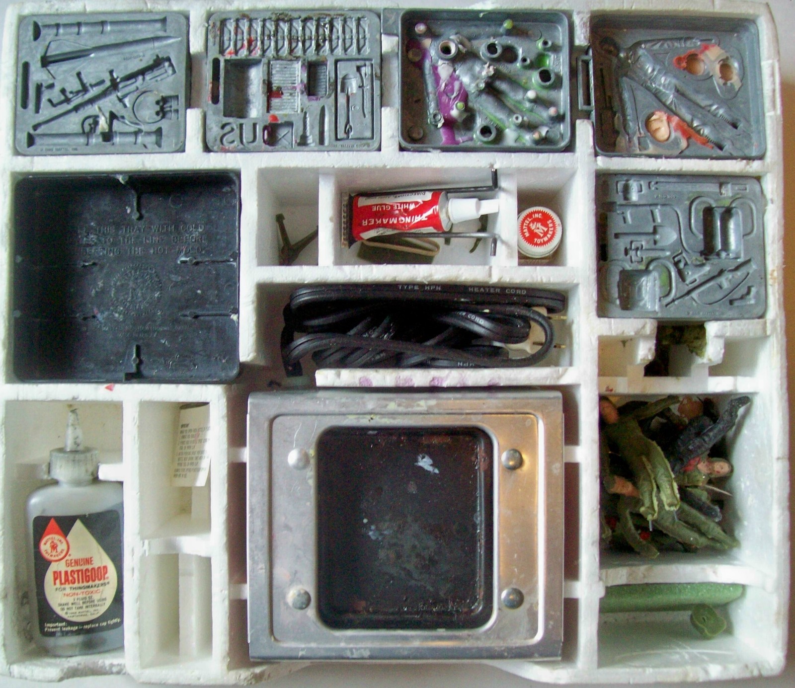 1965 "Fighting Men" Molding Toy by Mattel - 99% Complete with Working Heater