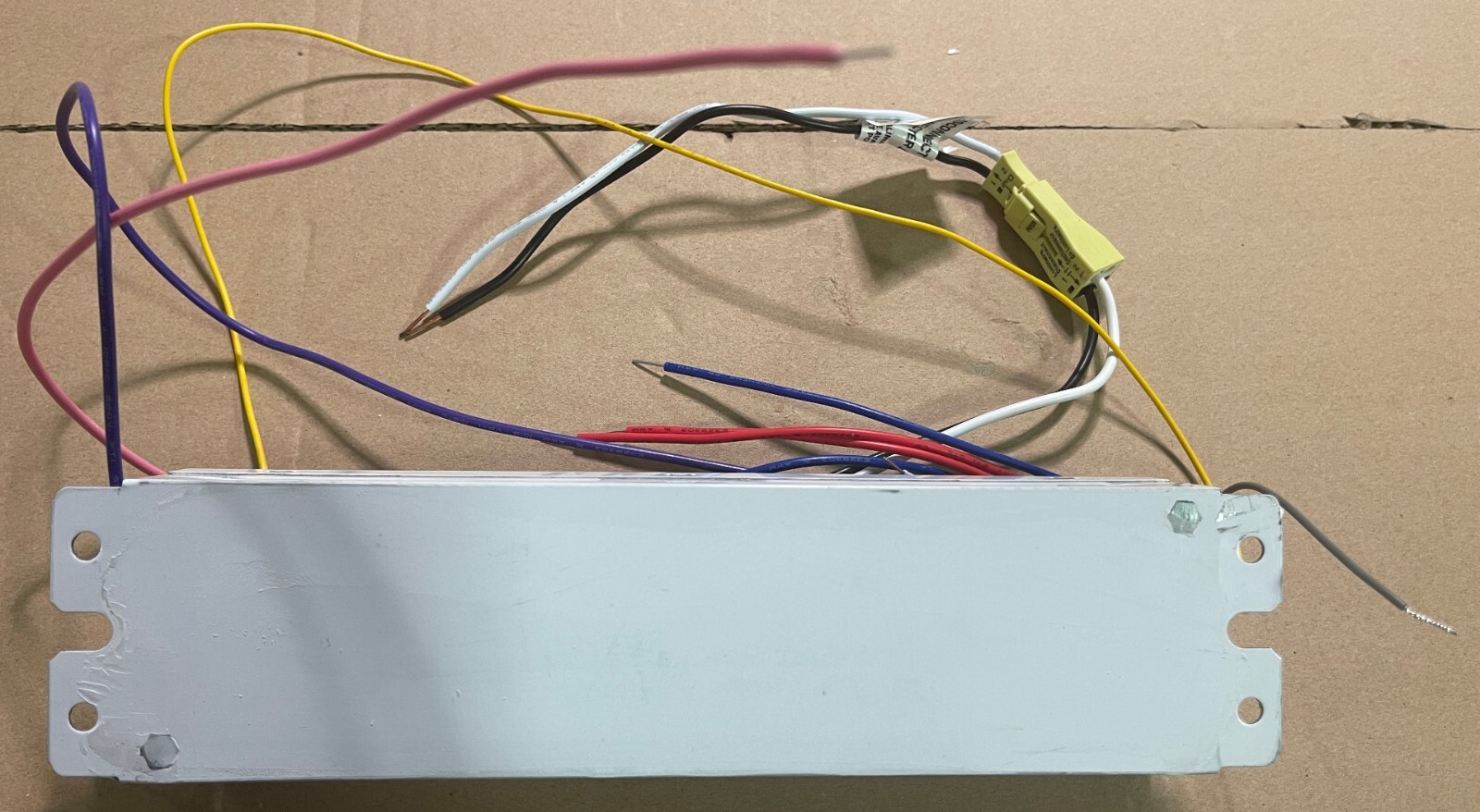 1-PC SIMON QUIC SIL120-I1300 120-277 W D1S 150W LED DRIVER POWER SUPPLY DIM