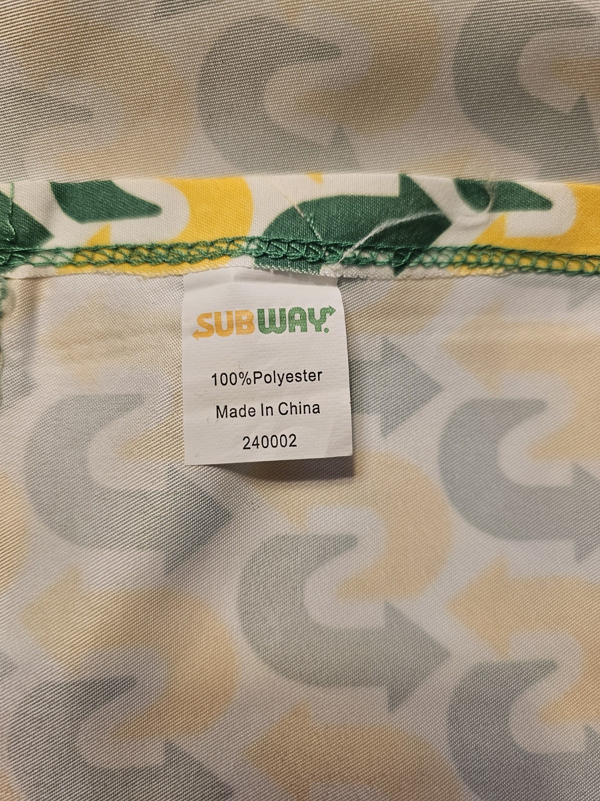 Lot 12 Subway Restaurant Green Yellow Arrows Bandanas Uniform 27x27