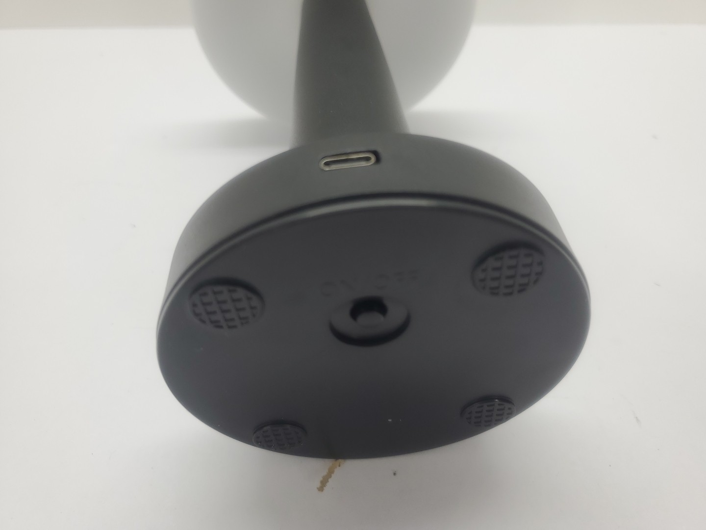 Cordless Metal Desk Lamp, Touch Sensor Control LED Table Lamp,3 Colors