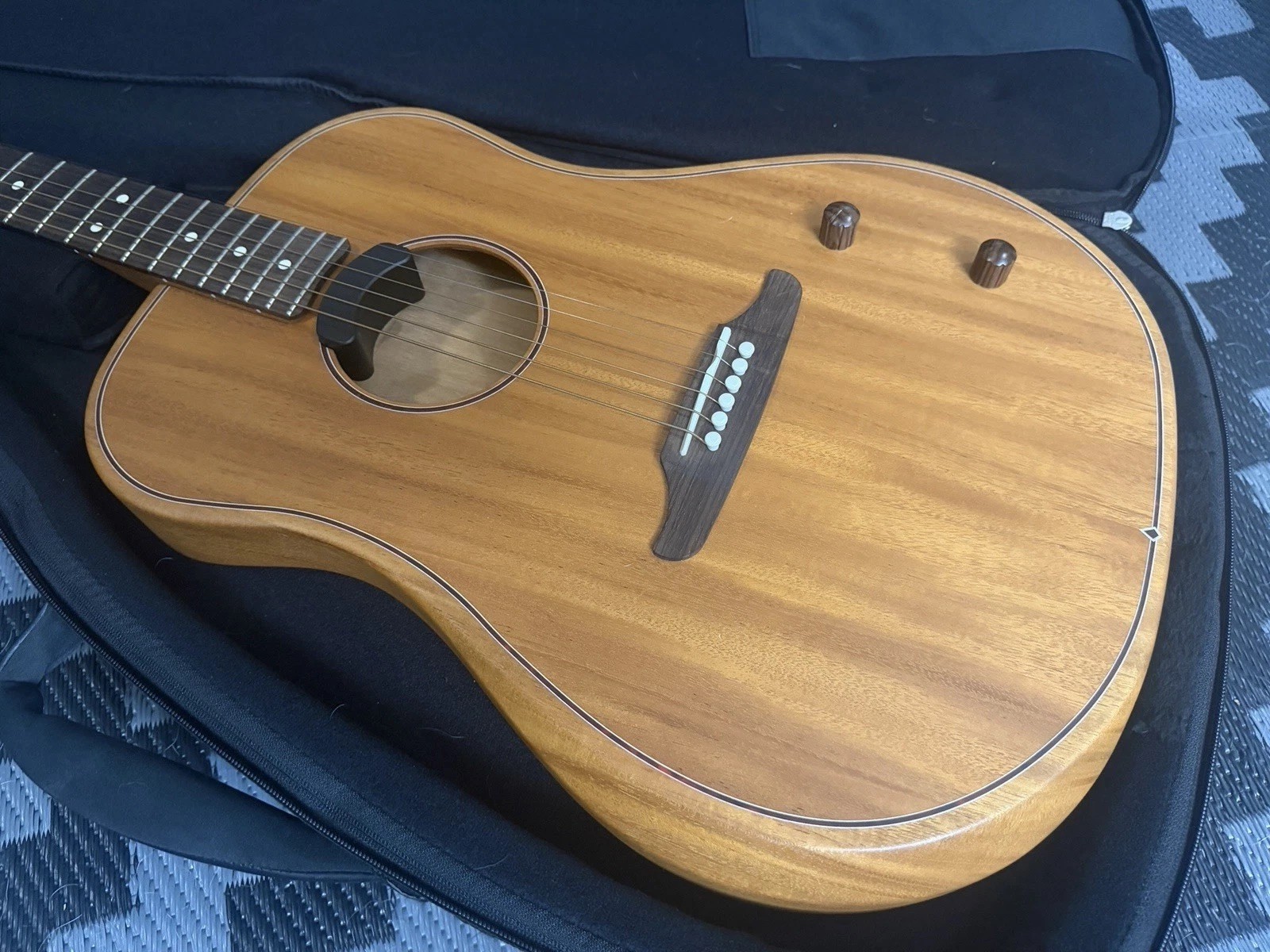 Fender Highway Series Dreadnought Walnut Top