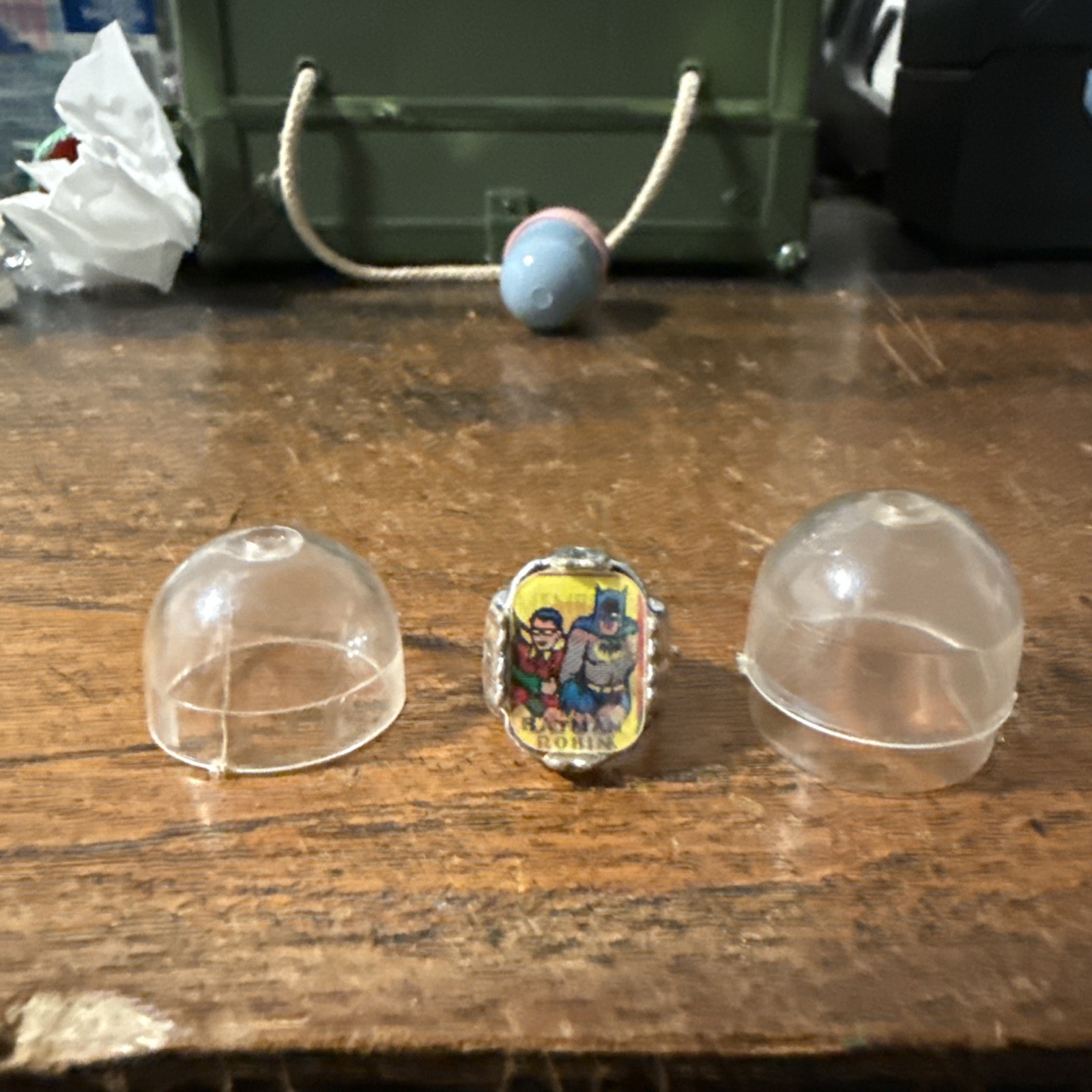 Vintage 60's Batman Robin Member Ring Club Flicker Ring Rare W/ OG Gum Ball Case