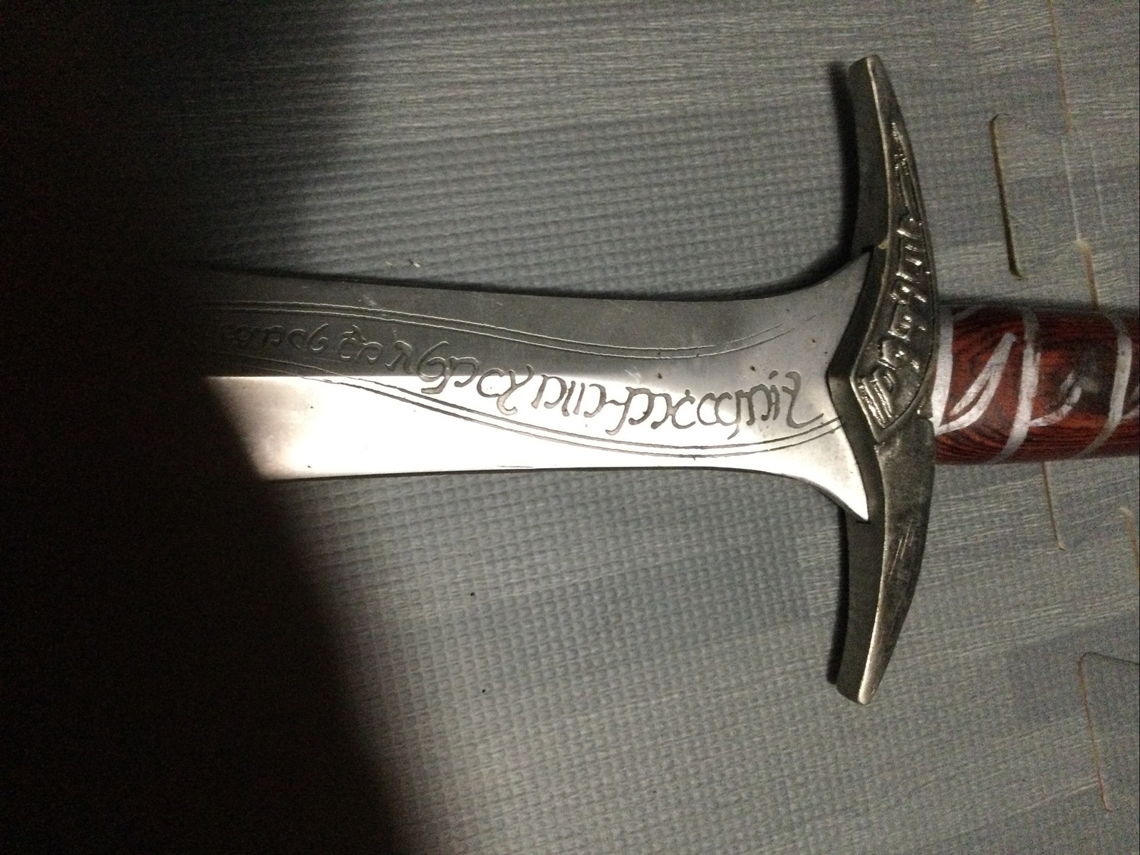 United Cutlery UC1264 & UC2893 The Lord Of The Rings: Sting & Scabbard