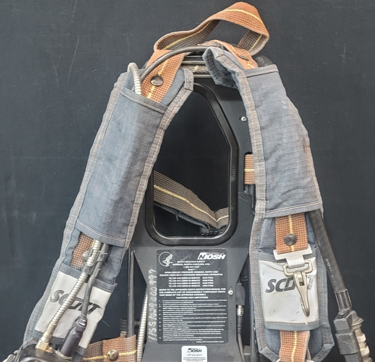 SCOTT 4.5 SCBA Harness w/ E-Z Flo Regulator, PAK-ALERT SE7 Series