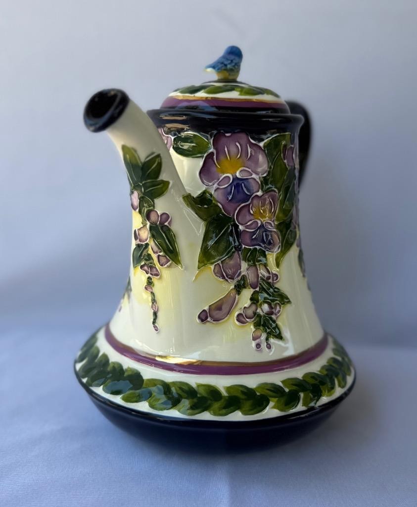 Blue Sky Clayworks Jeanette McCall Wisteria Icing on the cake Ceramic Teapot New