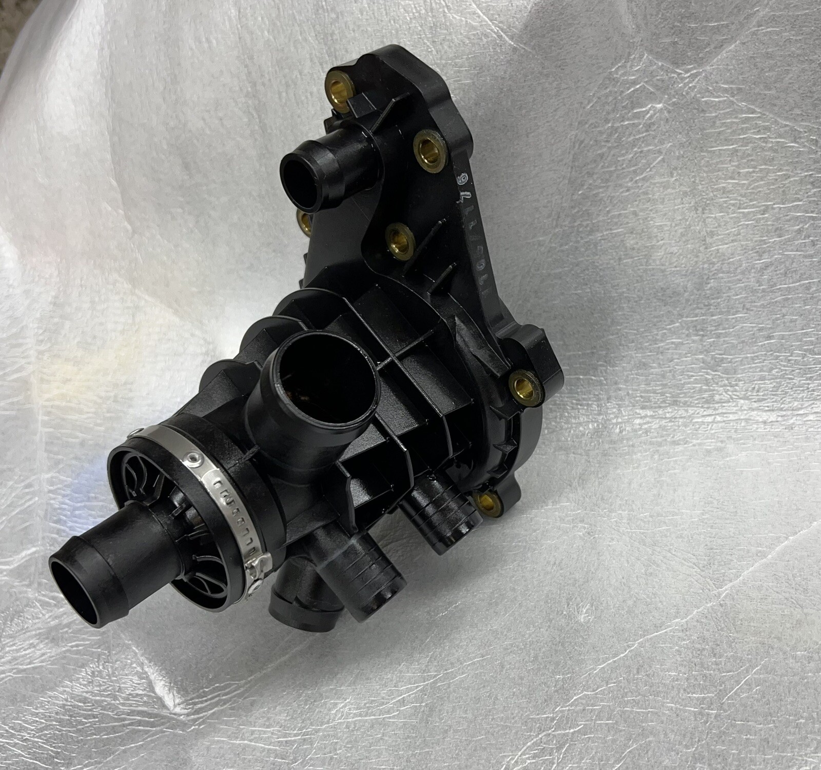 SEADOO 4 TEC 160F THERMOSTAT HOUSING seadoo 215,255,260,300