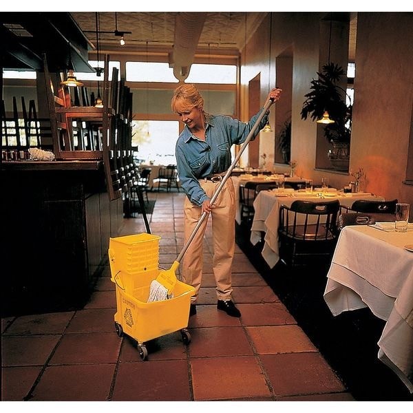 Rubbermaid Commercial Fgc15306bl00 5 In String Wet Mop, 28 Oz Dry Wt, Side Gate